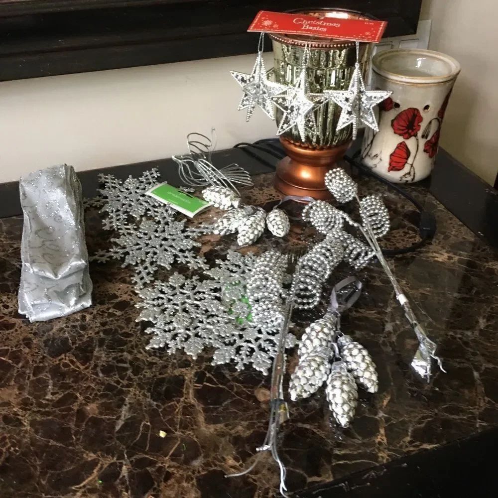 SILVER ORNAMENT Bundle!  - Picture 12 of 13